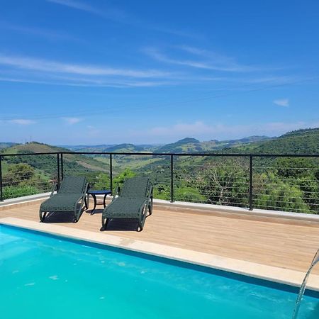 Casa Nova, Piscina E Vista Para As Montanhas Villa Águas de Lindóia Dış mekan fotoğraf