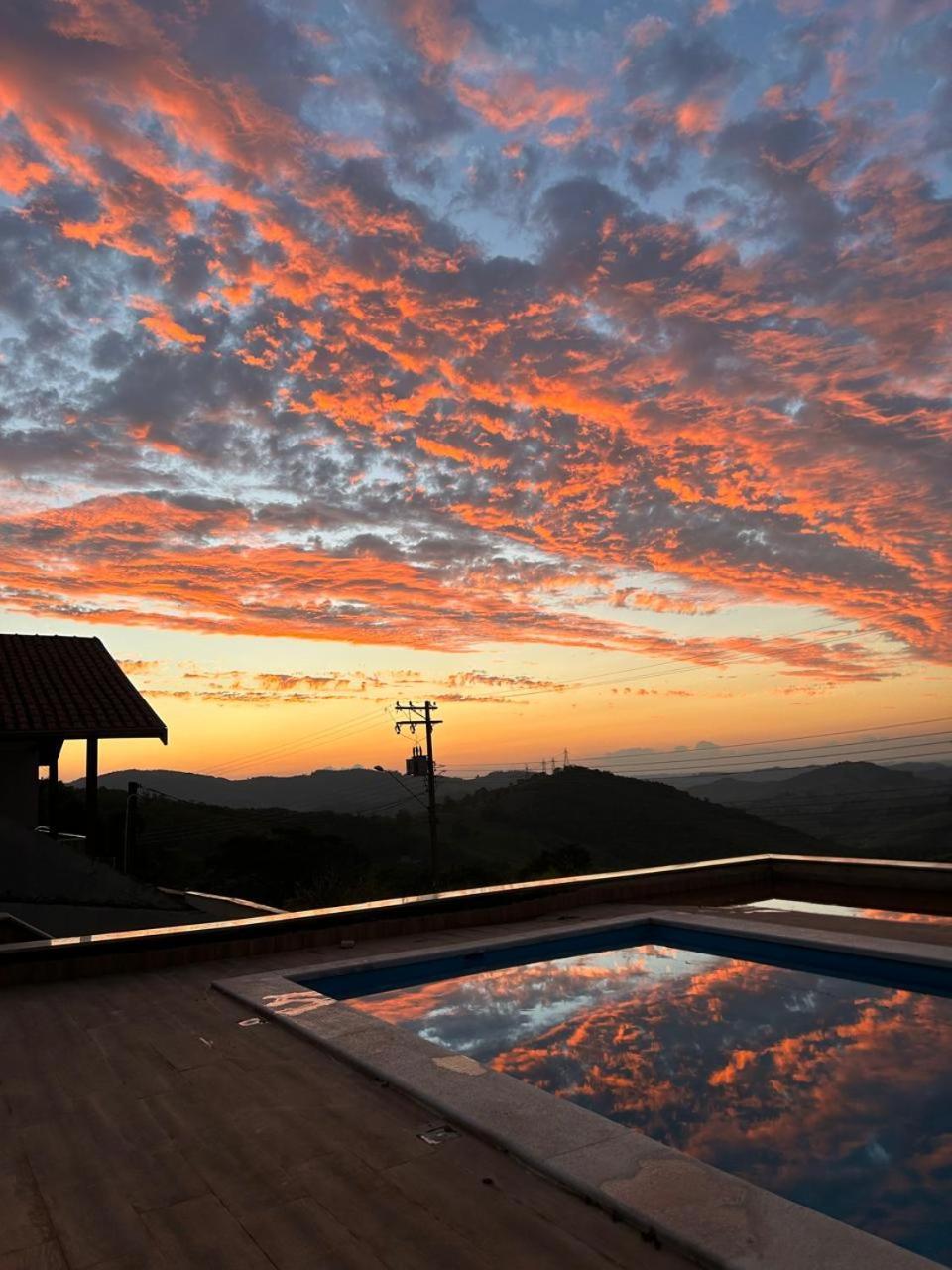 Casa Nova, Piscina E Vista Para As Montanhas Villa Águas de Lindóia Dış mekan fotoğraf